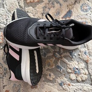 Women’s Adidas sneaker